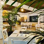 Ihotel Sunny Hotel 4*