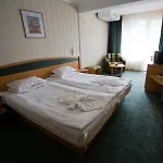 Ihotel Sunny Hotel 4*