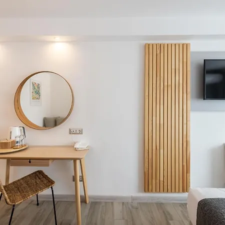 Ihotel Sunny 4*