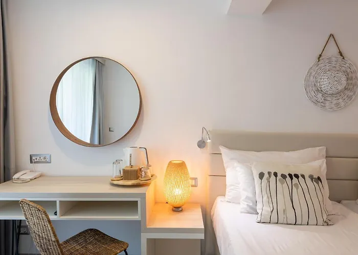 מלון Ihotel Sunny סאני ביץ'