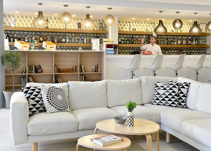 Ihotel Sunny מלון סאני ביץ'