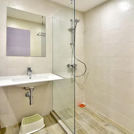 Ihotel