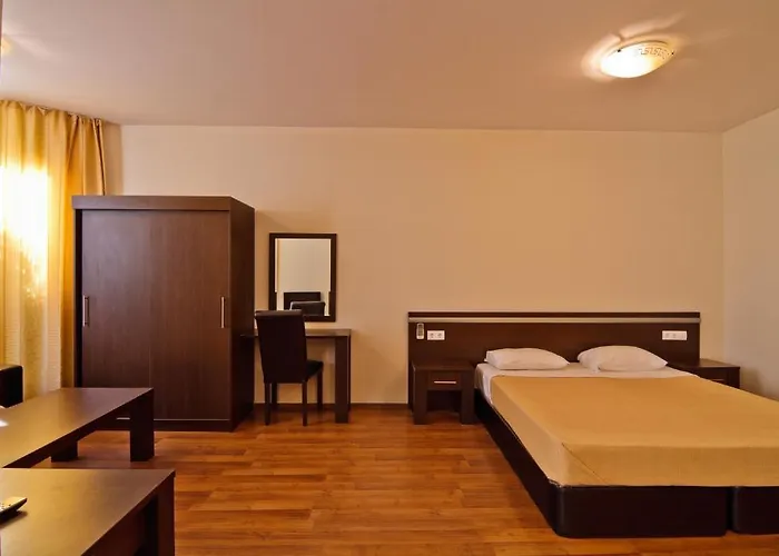 Ihotel Sunny 酒店 4*