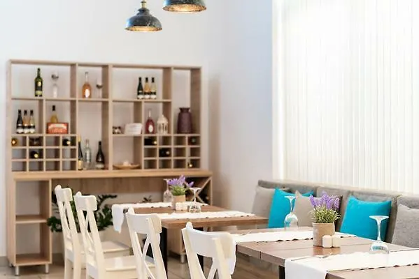 Ihotel Sunny סאני ביץ'